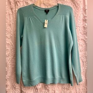 NWT Talbots 💯 pure cashmere baby blue sweater size XL